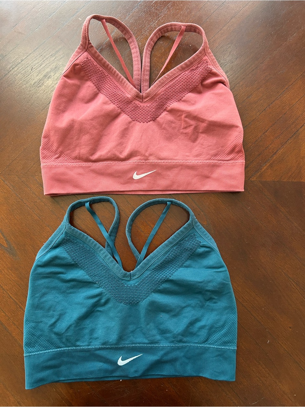 Nike Seamless Sports Bra Duo in Coral Pink & Teal size L